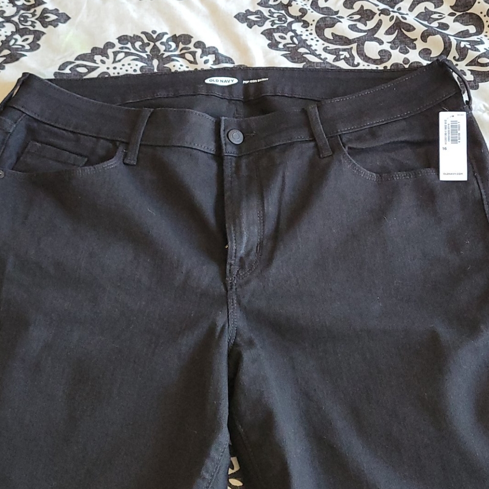 Black skinny jeans, brand new